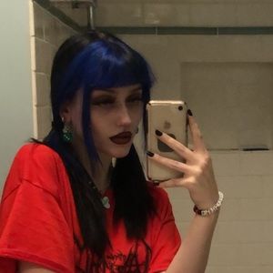 Meet your Posher, Emma